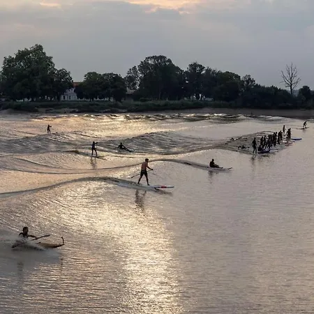Le Cast'l 4 Coin De Paradis En Bord De Dordogne * La Riviere (Gironde)